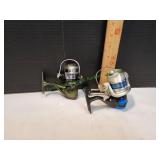 (2) Fishing Reels (2) Fishing Reels