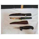 (2) Fixed Blade Knives w/ Sheath (2) Fixed Blade Knives w/ Sheath