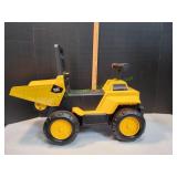 CAT Play and Ride Dump Truck CAT Play and Ride Dump Truck