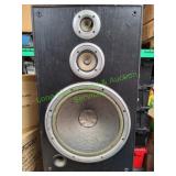 (4) Speakers w/ (1) Smaller Speaker
