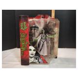 Diamond Select Toys The Munsters Raceway Lily Diamond Select Toys The Munsters Raceway Lily