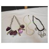 (3) Vintage Necklaces (3) Vintage Necklaces