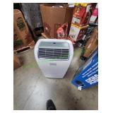 Black & Decker 3-in-1 Air Conditioner, 8,000 BTU Black & Decker 3-in-1 Air Conditioner, 8,000 BTU