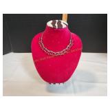 Black & White Evening Wear Necklace Black & White Evening Wear Necklace