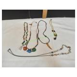 (4) Glass/Stone Beaded Necklaces (4) Glass/Stone Beaded Necklaces