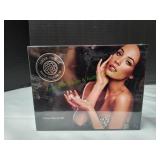 Forever Flawless Deluxe Manicure Kit