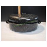 Enamel Oval Roaster w/ Lid