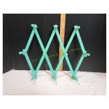 Vtg Accordion Wall Hat / Coat Rack