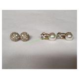 (2) Pair of Earrings