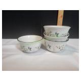 (4) Pfaltzgraff Winterberry Dessert Bowls