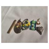 (6) Pendants