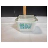 Pyrex Amish Butterprint 501 Refrigerator Dish
