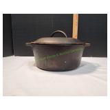 Lodge Cast Iron Dutch Oven