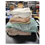 (4) Throw Blankets