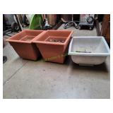 (3) Planters