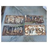 (4) Vtg License Plates