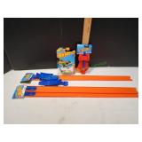 Hot Wheels Track & Launchers w/ Diecast