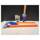 Hot Wheels Track & Launchers w/ Diecast