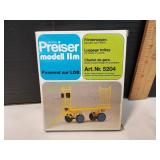 Preiser 5204 Luggage Trolly Plastic Model Kit