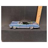 Maisto 1965 Buick Riviera Gran Sport Diecast