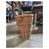 Vtg Wooden Orchard Picking Basket