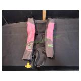 Bass  Pro Shops A/M-24 Inflatable Life Jacket