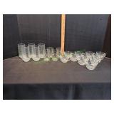 Vtg Clear Bubble Glasses & Mugs