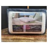 Stearns & Foster Latex Cooling Pillow