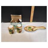 Vegetable Motif Spoon Rest w/ Matching Shakers
