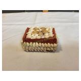 Vtg Sea Shell Trinket Box w/ Pendants