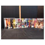 (20) Comics & Graphic Novel Books