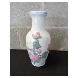 Vtg Chinese Urn Vase