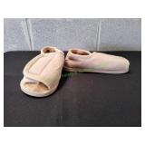 Silver Steps Adjustable Slippers, Sz Small