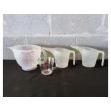 (4) Measuring Cups