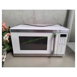 Hamilton Beach 1000 Watts Microwave