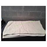 Orchard Road Coverlet, Queen Size