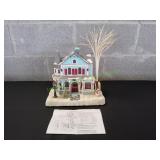 Avon Holiday Splendor Lighted Fiber Optic House