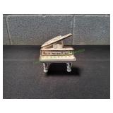 Vtg Lipper & Mann Ceramic Grand Piano Figurine