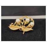 Vtg Gold-Tone Faux Pearl Elegant Brooch