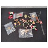 Vtg Holdiay Pins, Necklaces & More