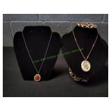 (1) Scottish Heather Gem & Violet Floral Pendants