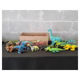 Vtg Dinosaur Action Figures
