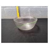 Vtg Clear Pyrex Sculpted / Ribbed Mixing Bowl