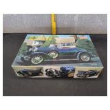 1931 Ford Model A Deluxe Roadster Model Kit