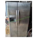 Frigidair 36" 25.5 Cubic Side by Side Refrigerator