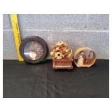 Vtg Decorative Folk Art & More