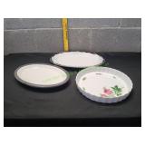 (2) Serving Platters w/ Pie Plate