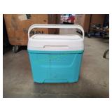 Igloo 28Qt Laguna Ice Chest / Cooler