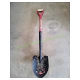 Razorback Digging Shovel With D-Grip