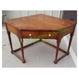 Corner Table